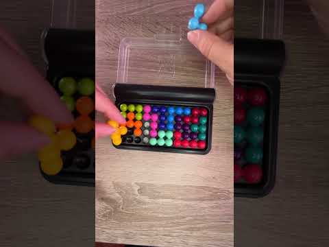 Smart Games IQ Puzzler Pro Level 8