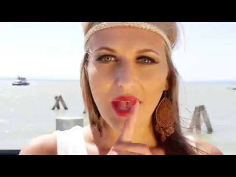 PAPAJAM - Jeanina (Official Video)