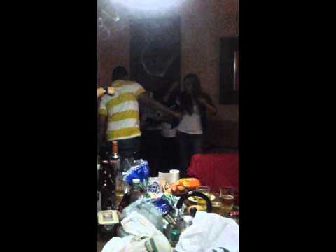 Shake that booty Shanky!