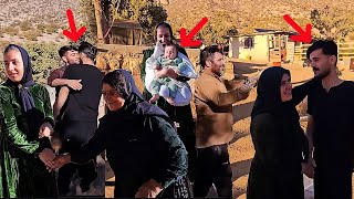 Download lagu Sudden appearance of Daran family's  at Grandma's farm: What's the matter? mp3