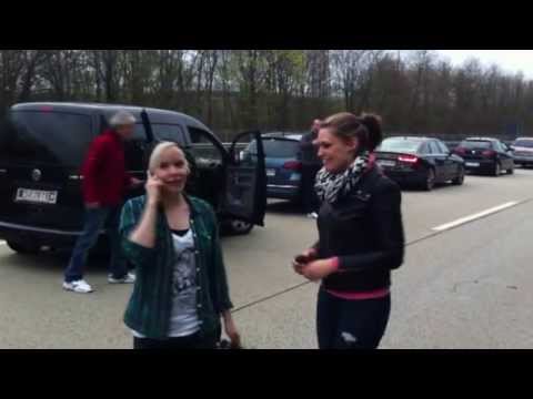 Planet Emily _ unplugged auf der Autobahn (A1)