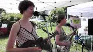 The Ditty Bops @ Green City Market: &quot;It&#39;s A Shame&quot;