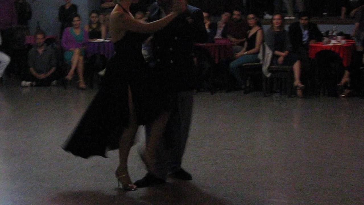 MARIELA SAMETBAND y GUILLE BARRIONUEVO en Viva La Pepa Milonga 2016 (2/4)