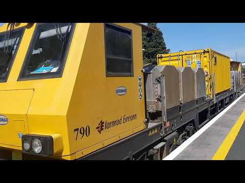 MPV 790 Departing Gorey