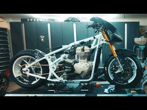 Turning this BLOWN UP Triumph Bobber Into an INSANE CUSTOM! 🤯