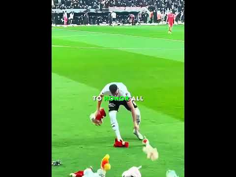 A Football Stadium Full of Toys Became a Tribute to Lost Children ❤️
