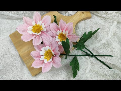 How to make dahlias out of easy crepe paper/DIY flower making tutorial