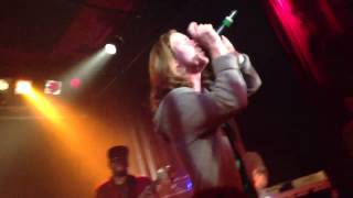 Asher Roth - Party Girl [live HD]