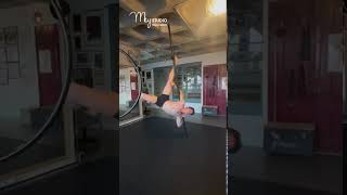 Flyingpole Strap & Poledance Aula - Mey Pole Dance Studio