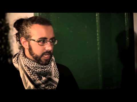 Hermano pijo del Postilla intenta integrarse - Malviviendo 3x04 Plan Pardo