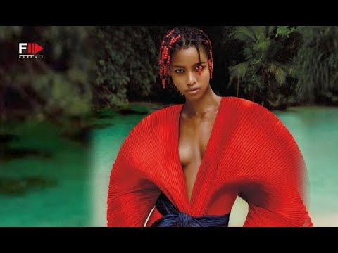 BLESNYA MINHER Best Model Moments FW 2022 - Fashion Channel