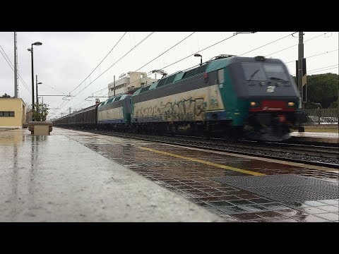 E405.022 + E405.036 di rimando sul MRS TORINO ORB.F.A. - S.Nicola Melfi, in transito a Senigallia.