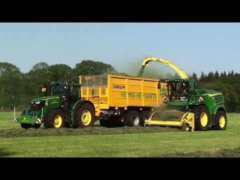 Gras Hakselen 2018 : Loonbedrijf Heyns- Heykants / John Deere 8500i / John Deere 6250R