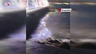 Dalgalarla Savrulan Balıkçı Teknesinin Kurtarılma Anları Ortaya Çıktı