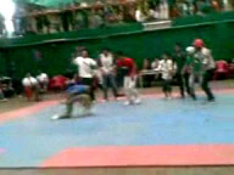 nepalese bboys (monkey bzness on their move....)