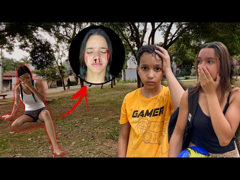 UMA HATER BATEU MUITO NA SABRINA😱😱