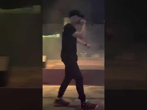 Klinac x Baskjat- mogu da se naviknem (live)