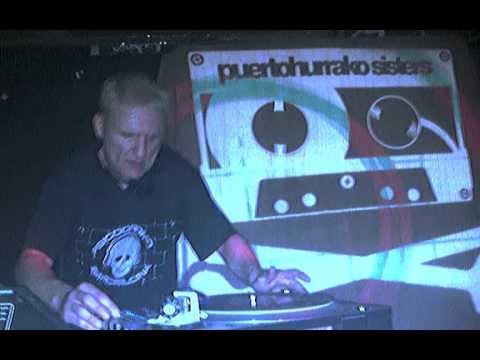 DJ Nando Dixkontrol at TRIBUTE 2 EBM@Puerto Hurrako (BarnaCity) 12-02-2010
