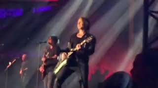 Goo Goo Dolls at the Palladium - &quot;Amigone&quot; (Robby Takac singing)  DUTG Tour