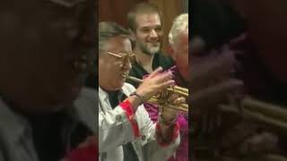 Arturo Sandoval Battles Doc Severinsen | Trumpet War #shorts
