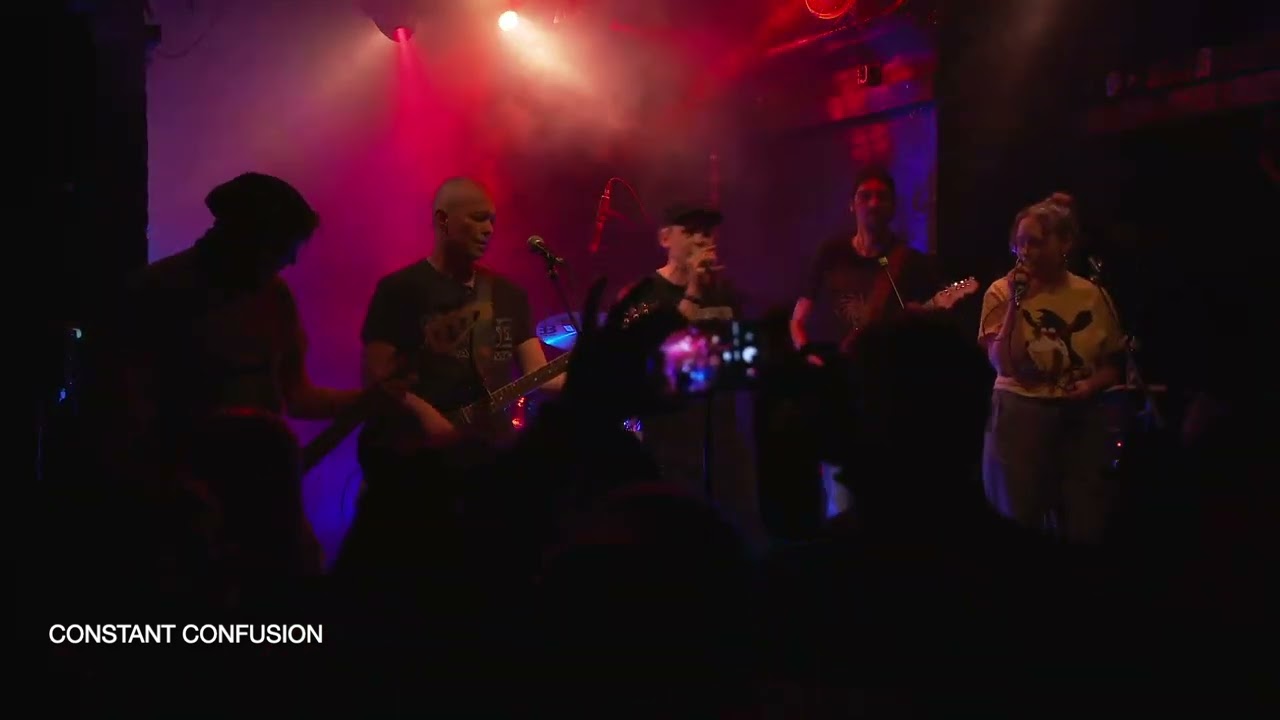 Constant Confusion – Zug ins Ungewisse Live