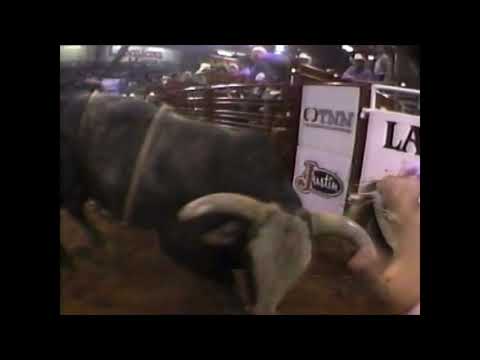 Ty Murray vs Sir Barkley - 94 PBR Guthrie (79 pts)