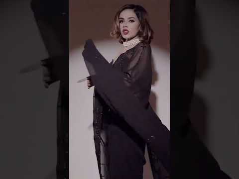 How Marilyn Monroe Would Wear A Saree. 🌹