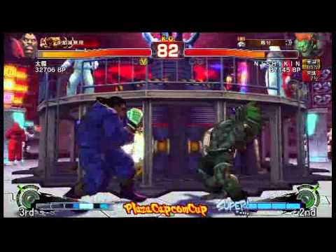 SSF4 AE: Maeda Taison (Boxer) vs NISHIKIN (Blanka) - Plaza Capcom Cup (Finals)