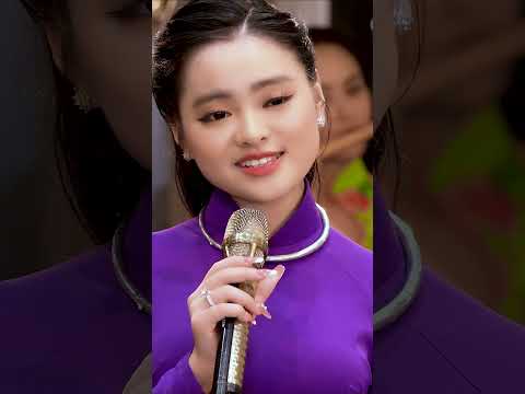 Cô bé nhỏ tuổi hát nhạc Huế rất ngọt ngào  #nhacvang #thuhuong #giongcadedoi
