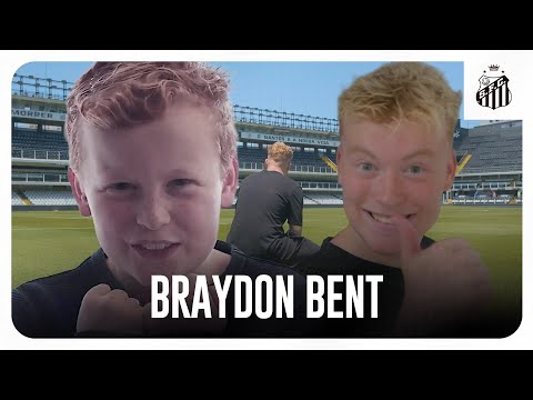 British Santos FC fan visits Vila Belmiro after 7 years.