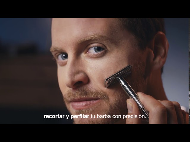 Máquina de Cortar Cabelo Multifunções Braun Series 5 MGK5440 Sem Fios 100min 3 Pentes À Prova de Água video