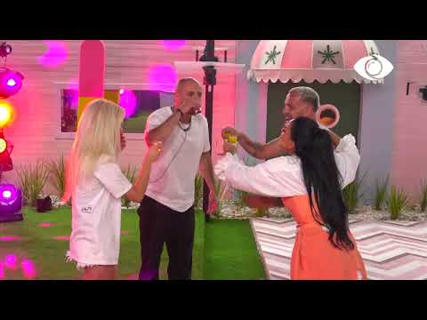 Banorët kërcejnë të përqafuar dhe brohorasin: Finalista! - Big Brother Albania Vip 2