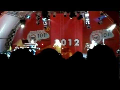 Luca Carboni live bellaria/igea marina-fragole buone buone