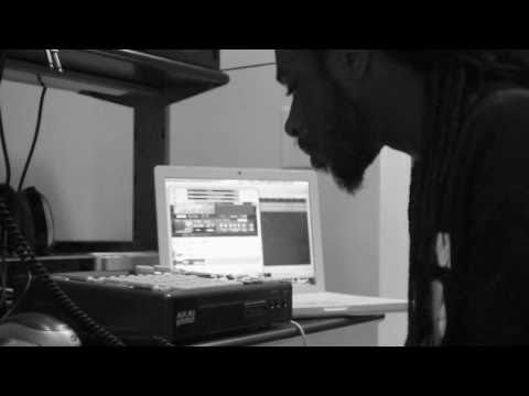 Mpc 1000 King I Divine - Rise Up ft D.julien (hip hop beat)