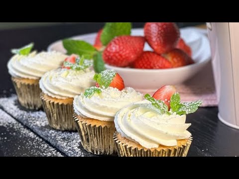Homemade strawberry cupcakes. Easy and quick baking.