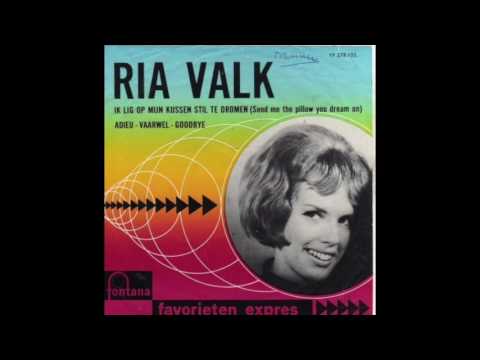 K Lig Op Mijn Kussen Stil Te Dromen - Ria Valk
