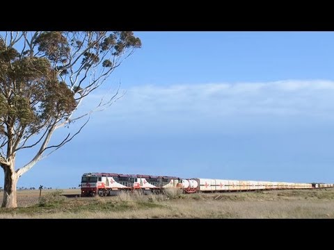 6PM9 SCT Freight Train At Manor Loop (20/7/2009) - PoathTV Australian Railways & Railroads