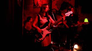 beekeeper - Outta The Woods @ Crobar, Montreal, April 1 2011