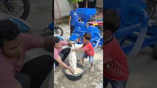 Download lagu mesin giling padi tanpa sekam..... Dedaknya langsung Halus.... mp3 Download lagu mesin giling padi tanpa sekam..... Dedaknya langsung Halus.... mp3