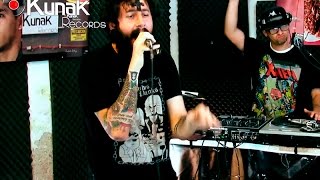 Lng/SHT. Live Session in Kunak Records