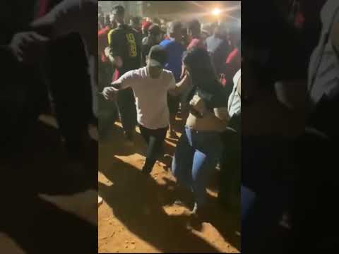 Casais Dançando Os Barões da Pisadinha - Seu Nego (Musica Nova)