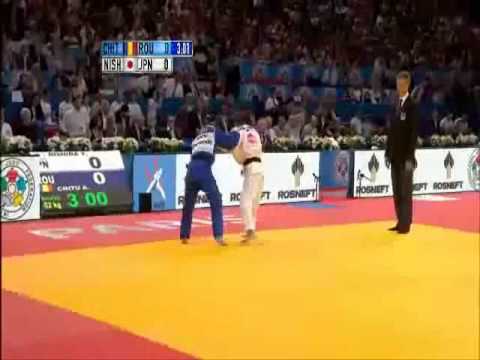 world judo championships 2011 SEMI-FINAL -52KG CHITUbAndreea (ROU)  - NISHIDA Yuka (JPN) .wmv