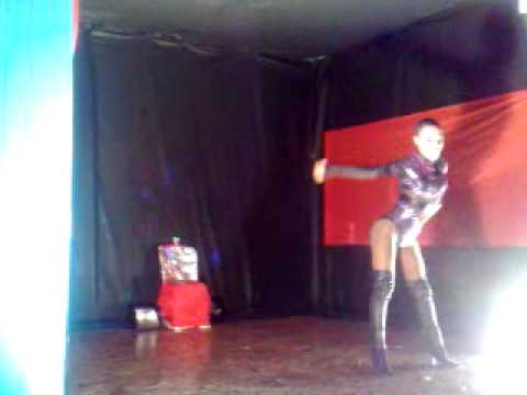 Samantha Dior  A drag The Queen.....