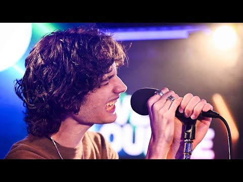 Sombr - Ribs (Lorde cover) in the Live Lounge @Lorde