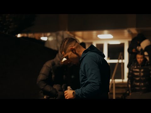 RAYKA - Du Mal (clip officiel)