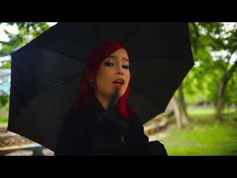 Lil Roxie - Un Chin (Video Oficial) Dir. At Films