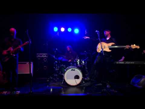 Beats Working play Ain't No Sunshine