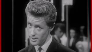 ♫ Red Hewitt ♥ Robbin The Cradle ♫