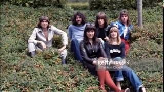 Heart - 09 Treat Me Well (live)