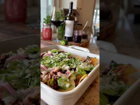 Bougie BBQ Pulled Pork Nachos #pulledpork #nachos #gouda #cheddar #bougie